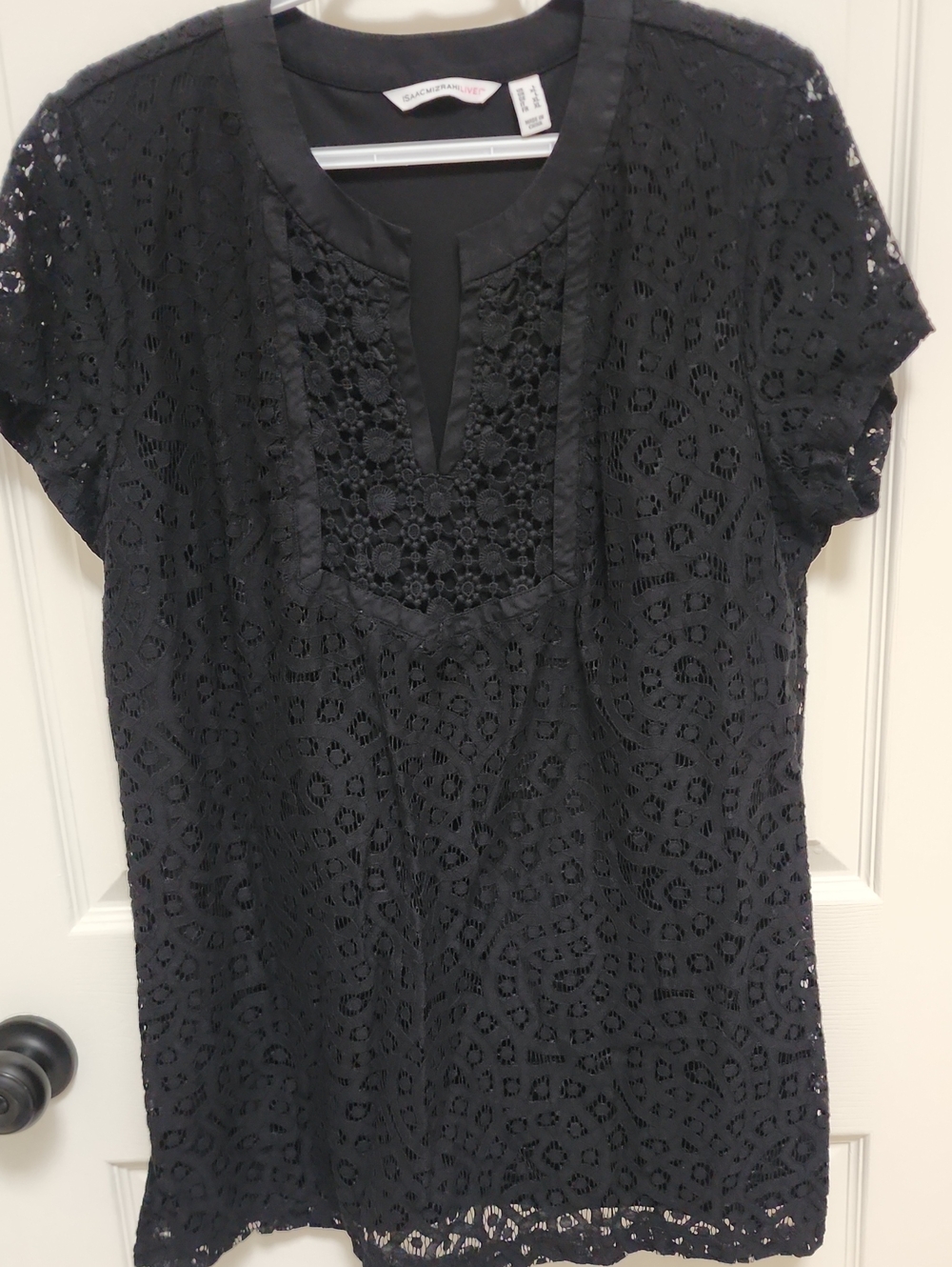 Isaac Mizrahilive! Size Large Black Lace Tunic Top With Lining